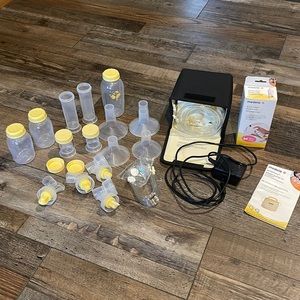 Medela Pump and accessories